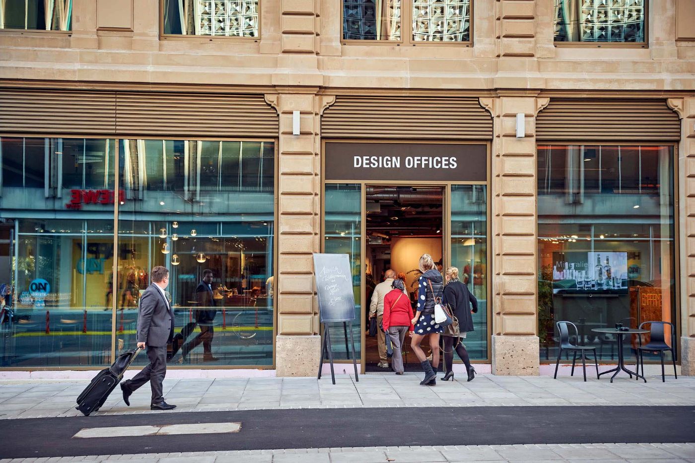 Publikum im Design Offices Stuttgart
